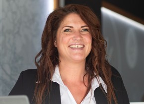 Jo Newstead headshot image